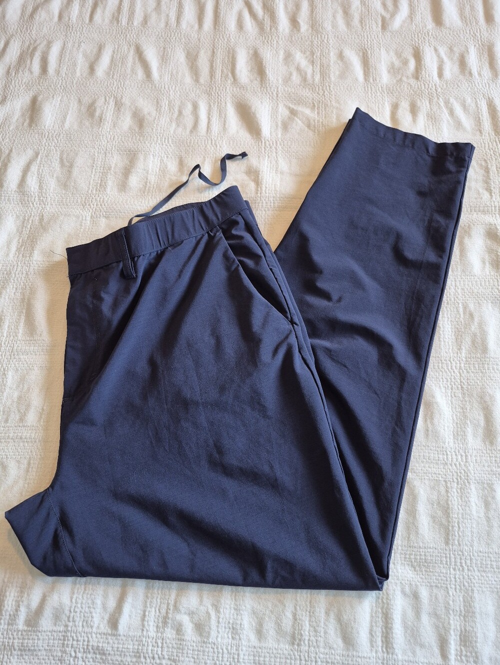 Fabletics women's XXL navy light weight pants, good stretch, VGUC